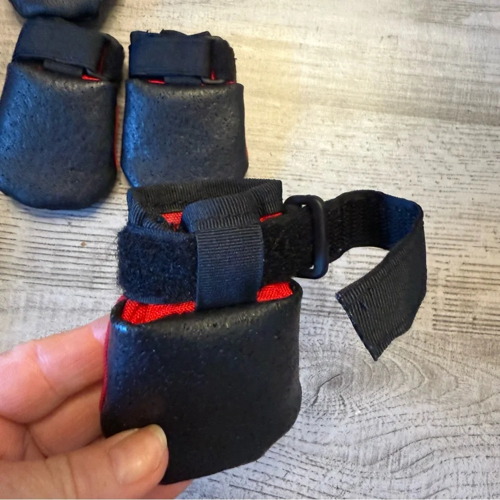RuffWear “standard” dog boots red black size SMALL set of 4 “for dogs on the go”